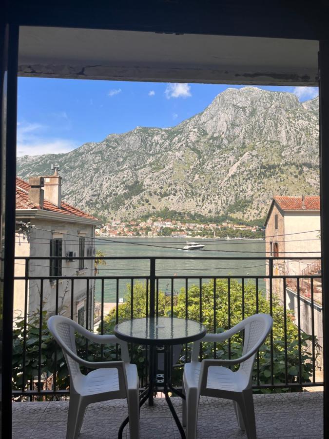 Apartment With Sea View Kotor Kültér fotó